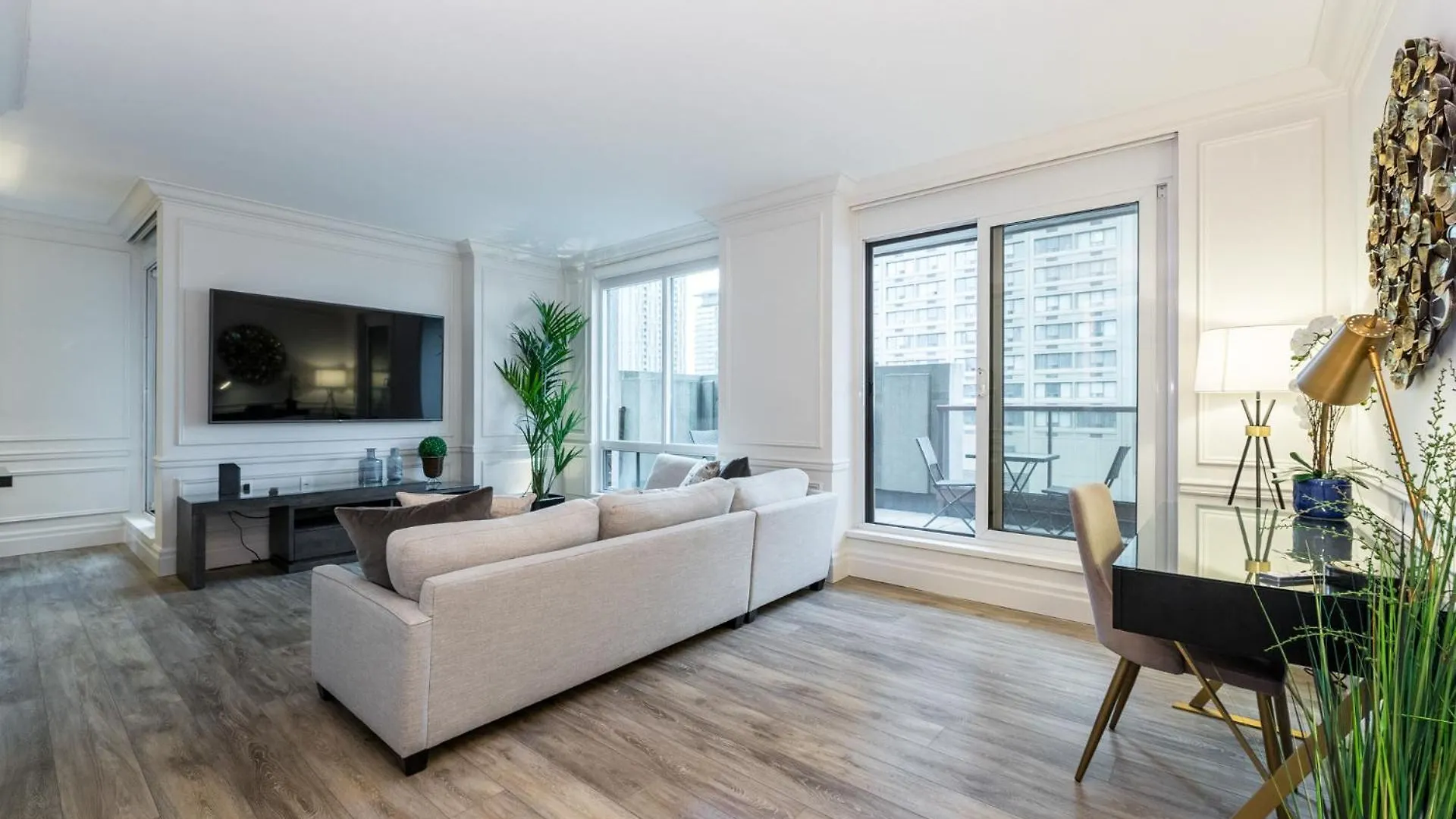 Sky Suites Yorkville Toronto Aparthotel