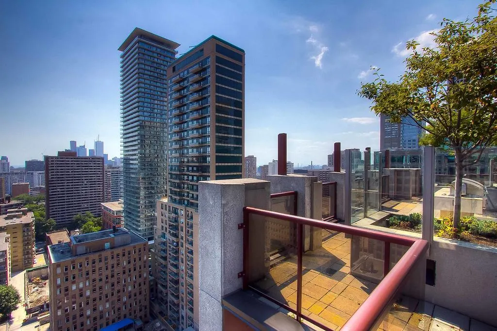 Sky Suites Yorkville Toronto Aparthotel