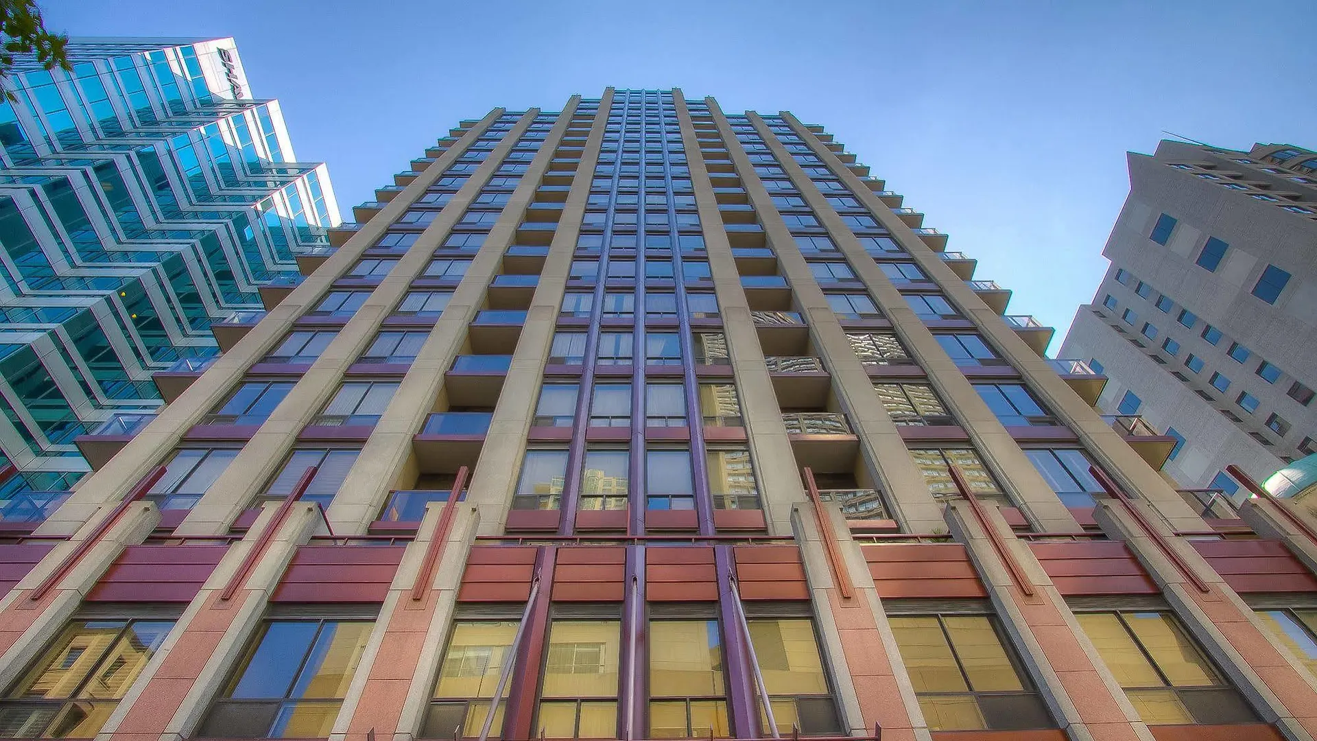 Sky Suites Yorkville Toronto Aparthotel