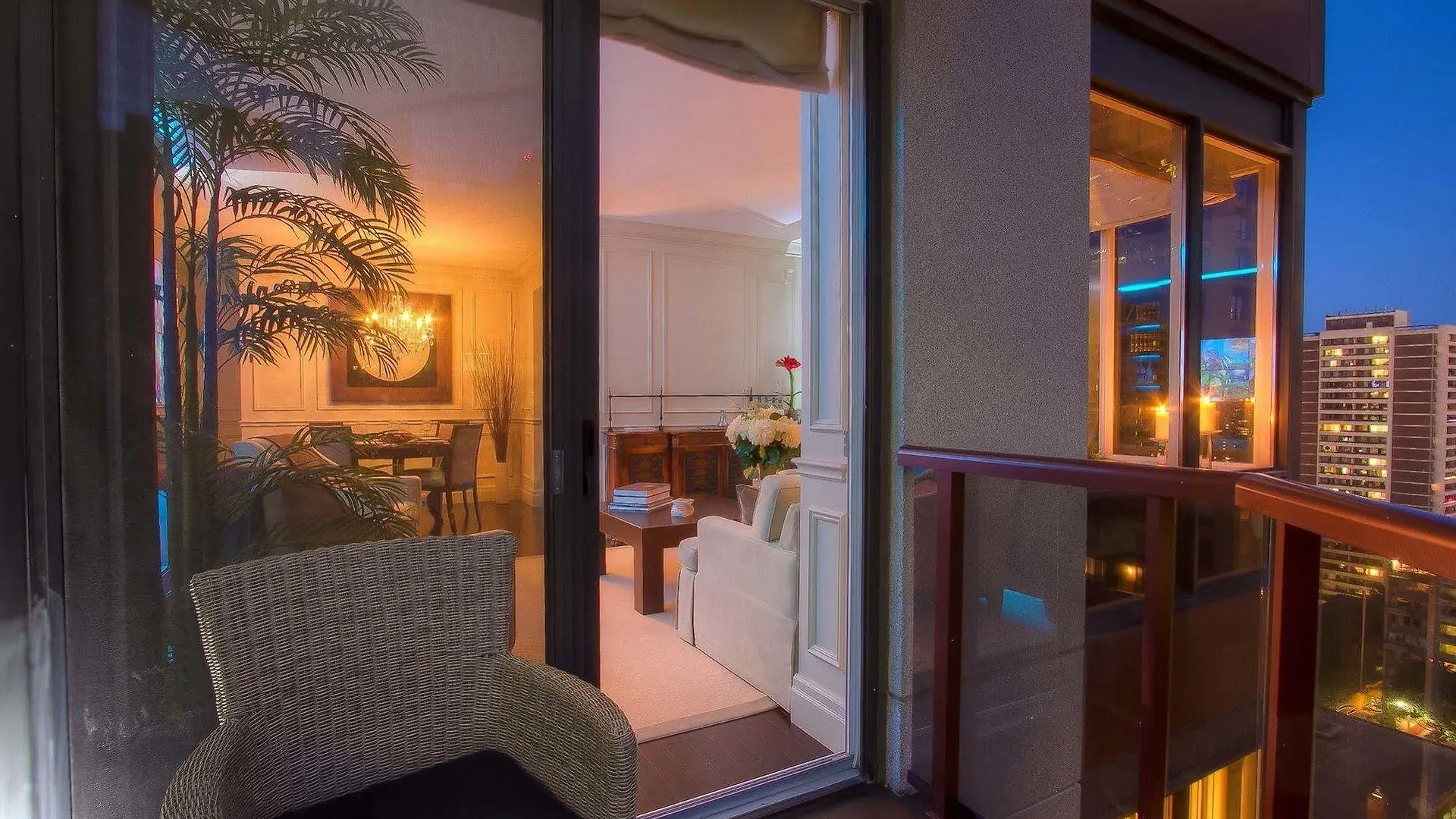 Sky Suites Yorkville Toronto